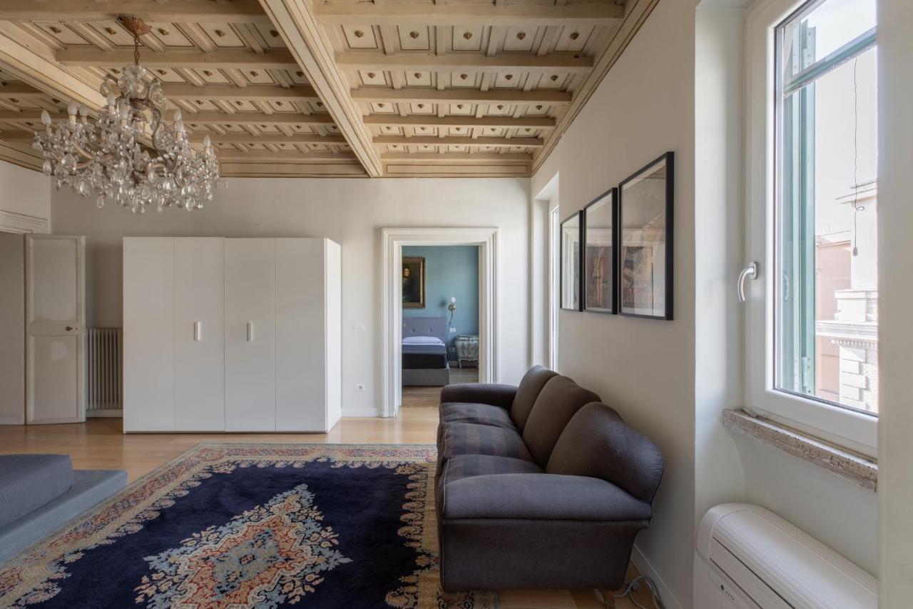Iflat Amazing Apartment With Terrace In Monti Rom Eksteriør billede
